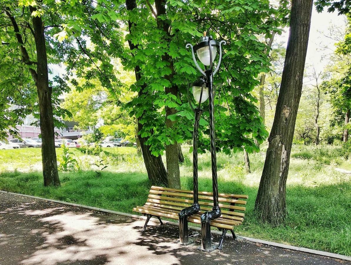 Pleasure Apartment Near Center Of Odessa ภายนอก รูปภาพ